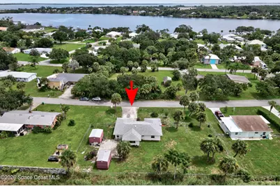 9884 Pine Street, Sebastian, FL 32976 - Photo 34