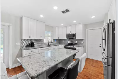 360 Hanford Road SW, Palm Bay, FL 32908 - Photo 10