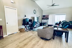 2065 Thistle Dr, Melbourne, FL 32935 - Photo 10