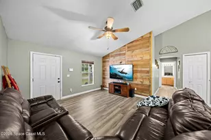 558 Jewell St SE, Palm Bay, FL 32909 - Photo 6