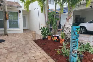 517 Summerset Ct, Indian Harbour Beach, FL 32937 - Photo 4