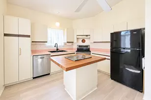 933 Wateroak Dr NE, Palm Bay, FL 32905 - Photo 18