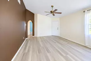 933 Wateroak Dr NE, Palm Bay, FL 32905 - Photo 22