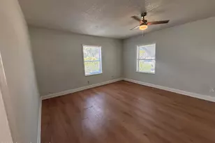 2100 Hallwood Pl, Melbourne, FL 32901 - Photo 2