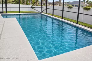 2871 Bobby Jones St, Melbourne, FL 32904 - Photo 16