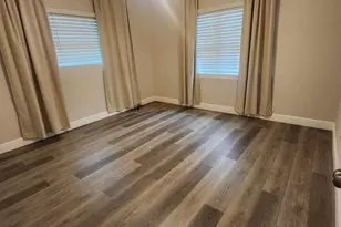 6731 Hibiscus Ave S, Saint Petersburg, FL 33705 - Photo 8