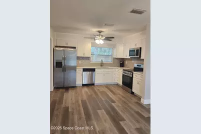 6731 Hibiscus Avenue S, Saint Petersburg, FL 33705 - Photo 4