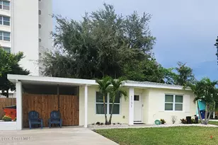 6731 Hibiscus Ave S, Saint Petersburg, FL 33705 - Photo 1