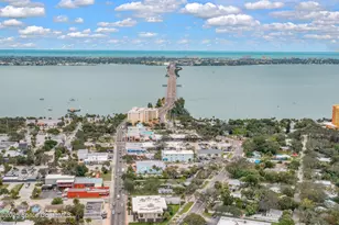2356 Lakeview Dr, Melbourne, FL 32935 - Photo 48