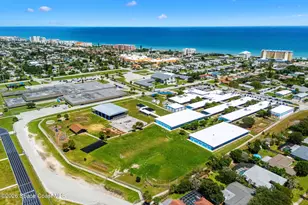 470 Seabreeze Dr, Indialantic, FL 32903 - Photo 44