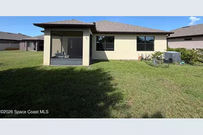 764 Acadia Court SE, Palm Bay, FL 32909 - Photo 4