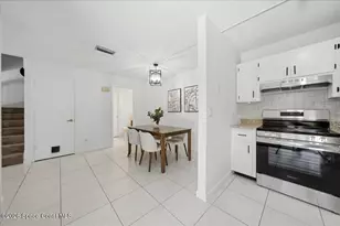 2913 Vista Oaks Cir NE, Palm Bay, FL 32905 - Photo 8