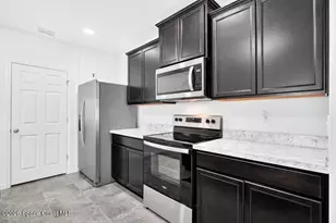 211 Guinevere Dr SW, Palm Bay, FL 32908 - Photo 18