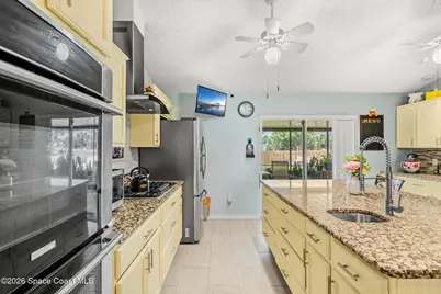 249 McClain Drive E, West Melbourne, FL 32904 - Photo 6