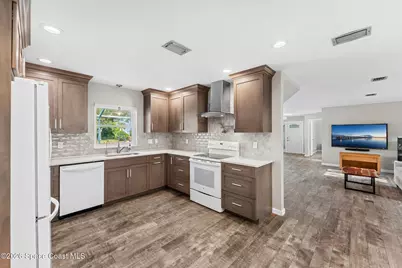 423 6th Avenue, Melbourne Beach, FL 32951 - Photo 8