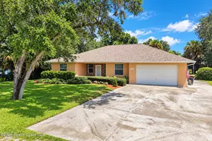 1876 Hedden Pl, Vero Beach, FL 32966 - Photo 2