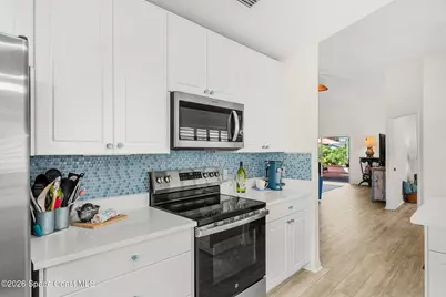 981 Indian Oaks Drive, Melbourne, FL 32901 - Photo 12