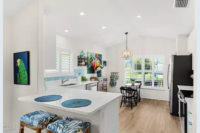 981 Indian Oaks Drive, Melbourne, FL 32901 - Photo 8