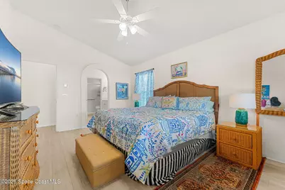 981 Indian Oaks Drive, Melbourne, FL 32901 - Photo 22