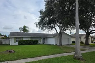 1911 Tallpalm Rd, Melbourne, FL 32935 - Photo 2