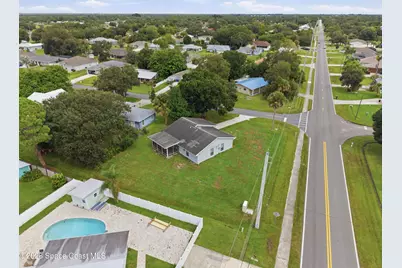 801 Cody Avenue, Sebastian, FL 32958 - Photo 10
