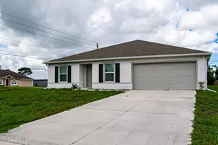 593 Haleybury St SW, Palm Bay, FL 32908 - Photo 1