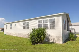 1271 Shell Ct NE, Palm Bay, FL 32907 - Photo 4