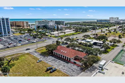 1727 N Atlantic Avenue, Cocoa Beach, FL 32931 - Photo 2