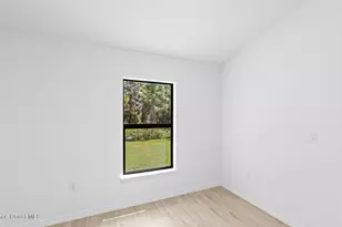 340 Sarah Rd SW, Palm Bay, FL 32908 - Photo 12