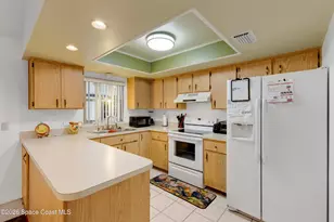 4037 Bayberry Dr, Melbourne, FL 32901 - Photo 10