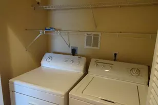 1020 Venetian Dr, Melbourne, FL 32904 - Photo 12