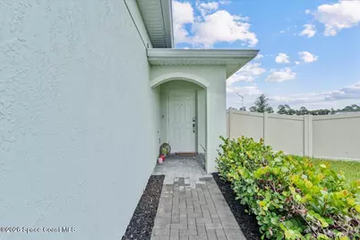 615 Dockside Drive SW, Palm Bay, FL 32908 - Photo 2
