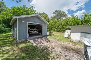 13875 N Indian River Dr, Sebastian, FL 32958 - Photo 70