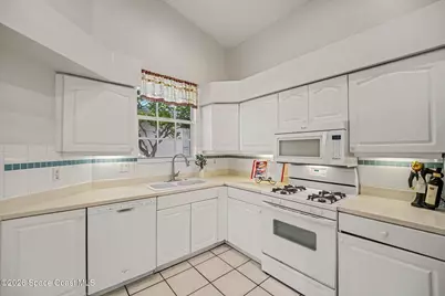 455 Willowgreen Lane, Titusville, FL 32780 - Photo 8