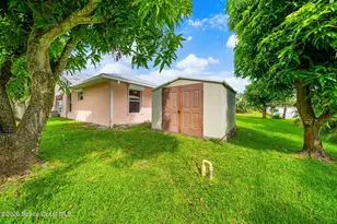 949 Carnation Dr, Sebastian, FL 32958 - Photo 38