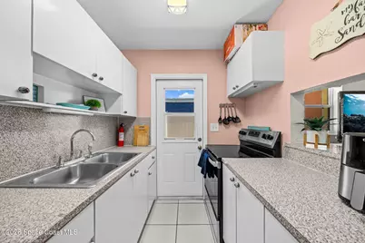 110 Tyler Avenue, Cape Canaveral, FL 32920 - Photo 16
