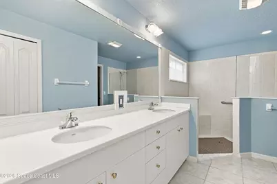 3642 Shawnee Lane, Melbourne, FL 32901 - Photo 16