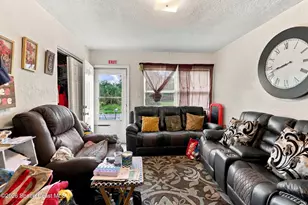 2410 Myrtle Ave, Mims, FL 32754 - Photo 16