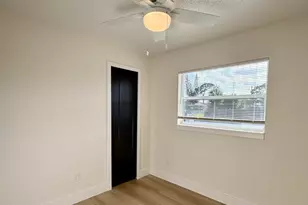 557 Chantilly Dr, Melbourne, FL 32935 - Photo 16