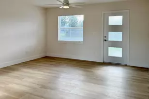 557 Chantilly Dr, Melbourne, FL 32935 - Photo 14