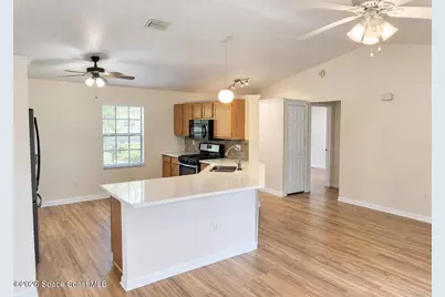 6946 Hammock Lakes Drive, Melbourne, FL 32940 - Photo 2
