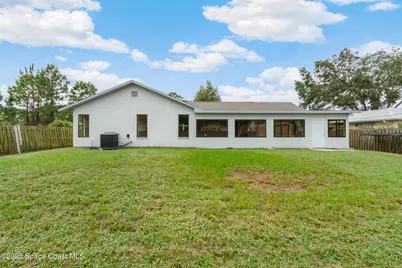 991 Tahiti Avenue SE, Palm Bay, FL 32909 - Photo 6
