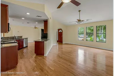 991 Tahiti Avenue SE, Palm Bay, FL 32909 - Photo 12