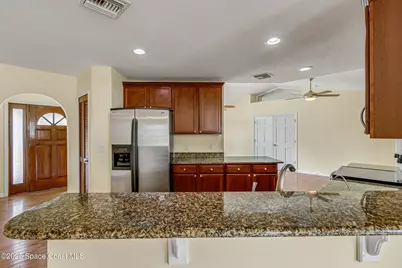 991 Tahiti Avenue SE, Palm Bay, FL 32909 - Photo 16
