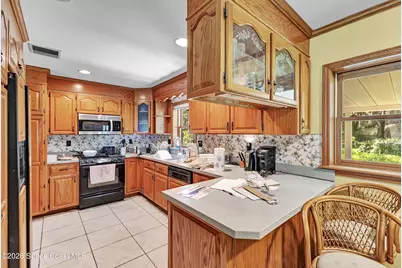 565 Kings Way, Merritt Island, FL 32953 - Photo 12