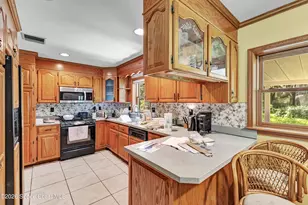 565 Kings Way, Merritt Island, FL 32953 - Photo 12