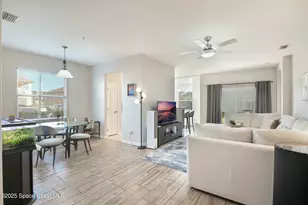 1035 Venetian Dr, Melbourne, FL 32904 - Photo 12
