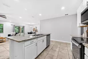 900 Old Country Rd S E, Palm Bay, FL 32909 - Photo 10