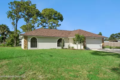 664 25th Street SW, Vero Beach, FL 32962 - Photo 2