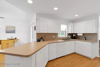 172 Delaware Avenue, Sebastian, FL 32958 - Photo 8